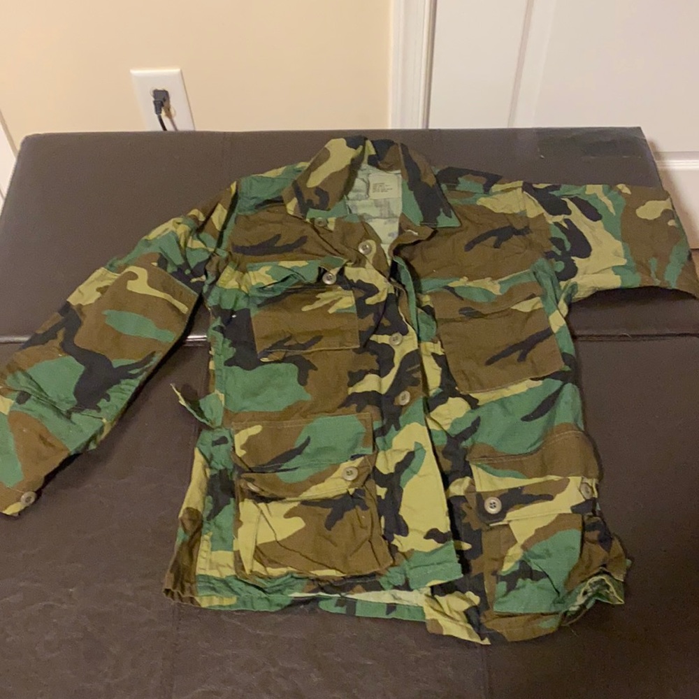 Camo print top. Size xs